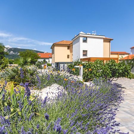 Vila Iris Baska Bed & Breakfast Exterior photo